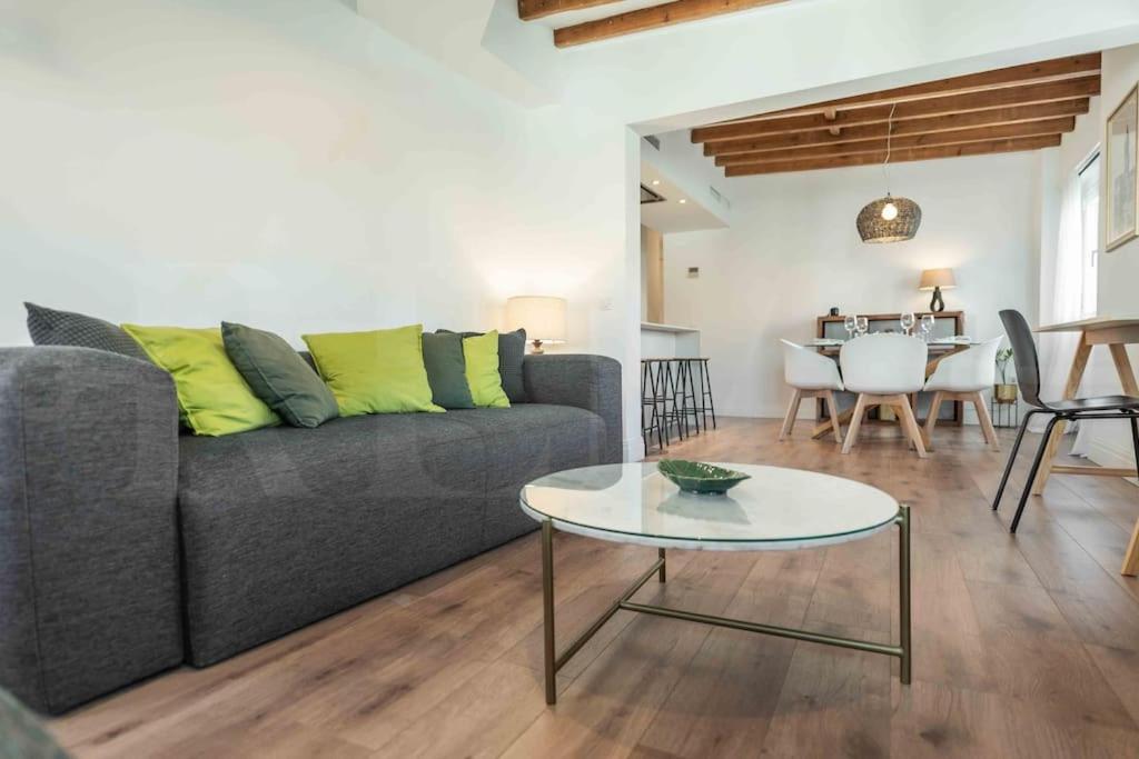 Modern Apartment Next To The Cervantes Theatre By Rems Malaga Exterior photo